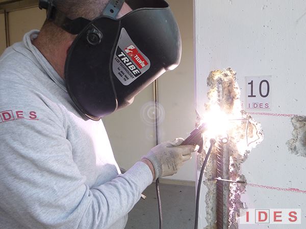 Brescia.Tecnosens.9 Sede produttiva "Tecnosens" - Brescia - Prelievo di barra d'armatura